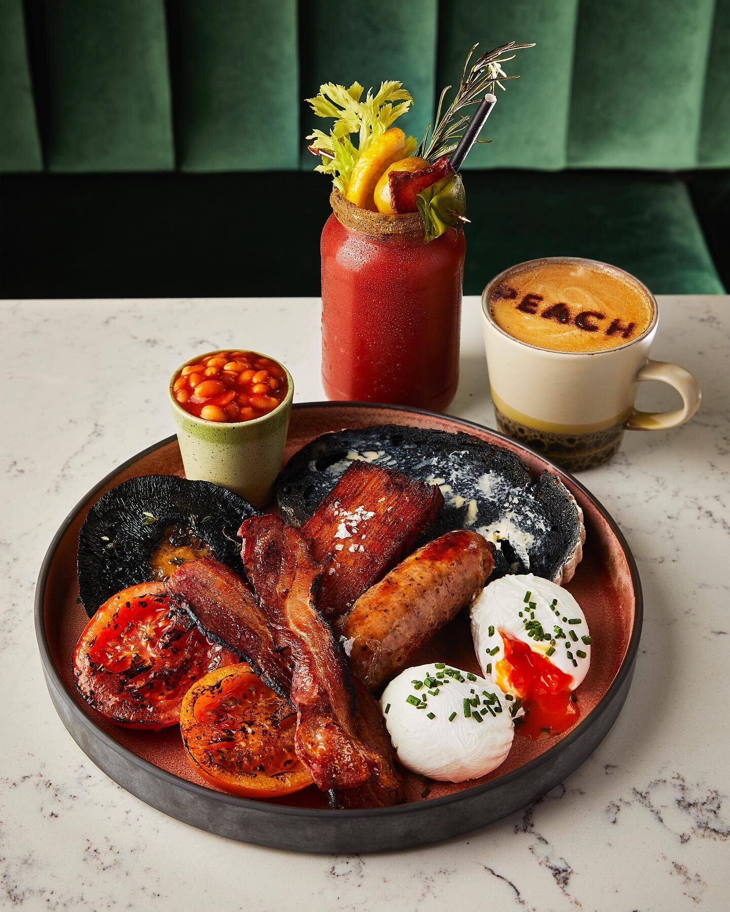 Name us a better combo: a FULL. BREAKFAST., COFFEE. &amp; a BLOODY MARY. 🍑
Available Veggie &amp; Vegan.
Photo @_phoebepearson 
#eatthepeach #eatdrinkpeach