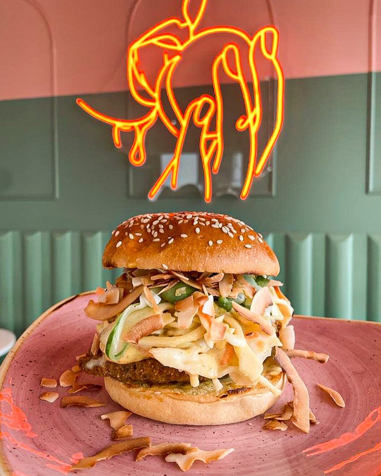A Burger fit for a King 👑 🍔 
PEACH. friends, meet our limited edition Coronation Burger - available both tonight and Saturday night only. 
Available both Chicken and plant-based using @mock_uk &lsquo;Chicken&rsquo; 🌱 
We have a royal line up fo